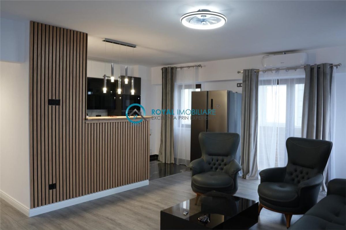 Royal Imobiliare - Vanzare apartament 3 camere zona Ultracentral - 