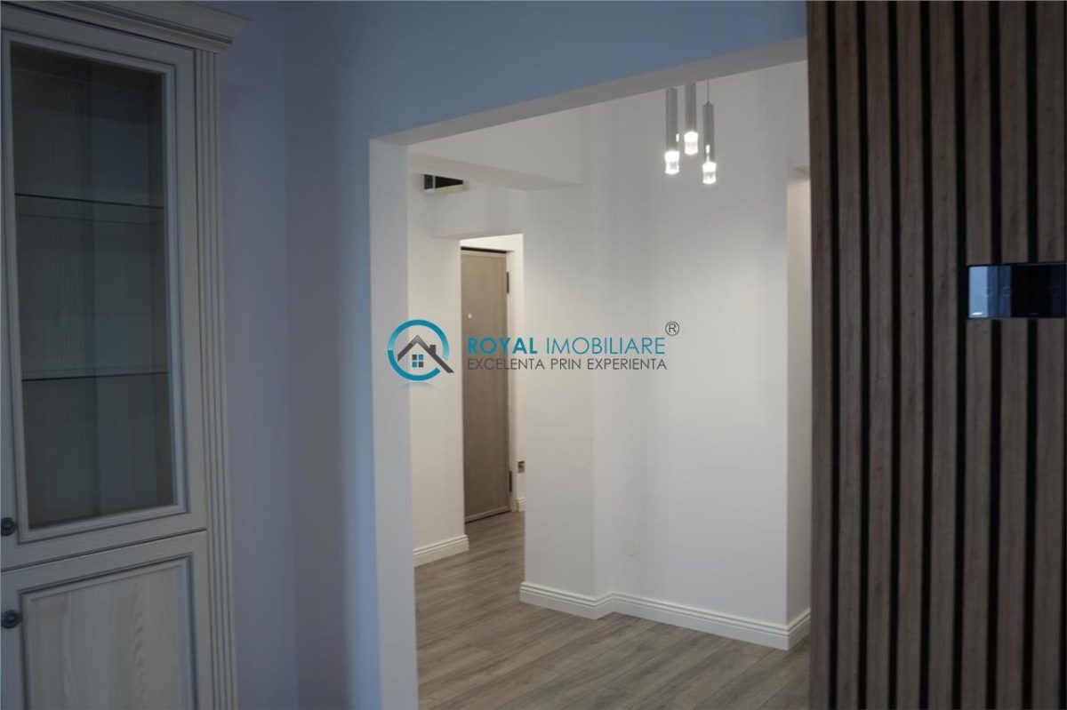 Royal Imobiliare - Vanzare apartament 3 camere zona Ultracentral - foto 17