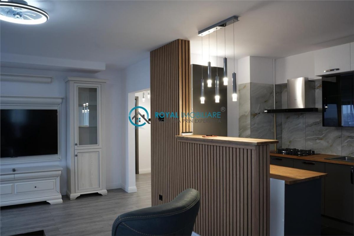 Royal Imobiliare - Vanzare apartament 3 camere zona Ultracentral - foto 3