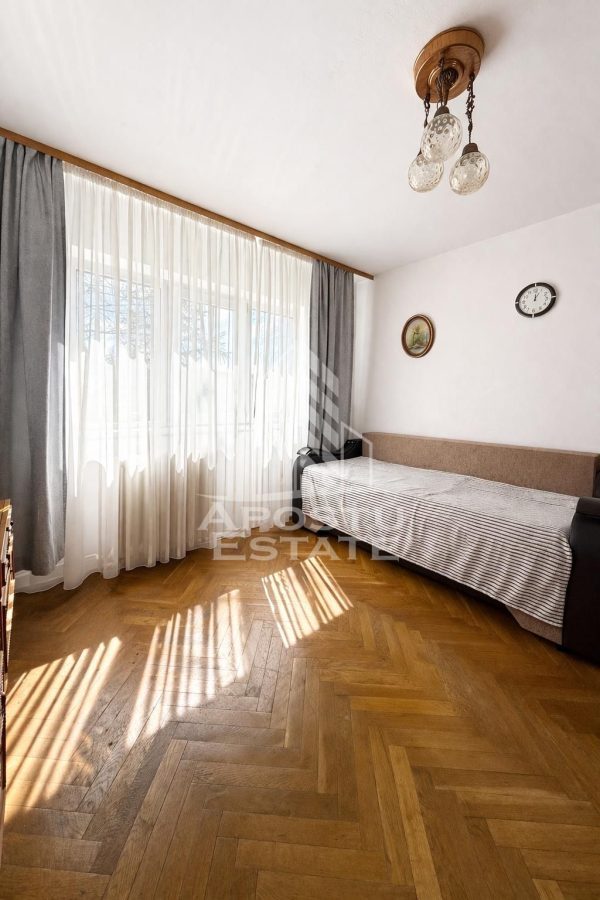 Apartament 3 camere de vanzare zona Aradului, aproape de Iulius Town - foto 7