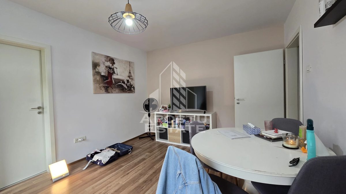 Apartament de vanzare cu 2 camere, etaj intermediar, zona Dacia - foto 8