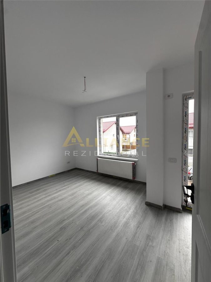 Vila tip Duplex la un pret foarte bun - foto 3