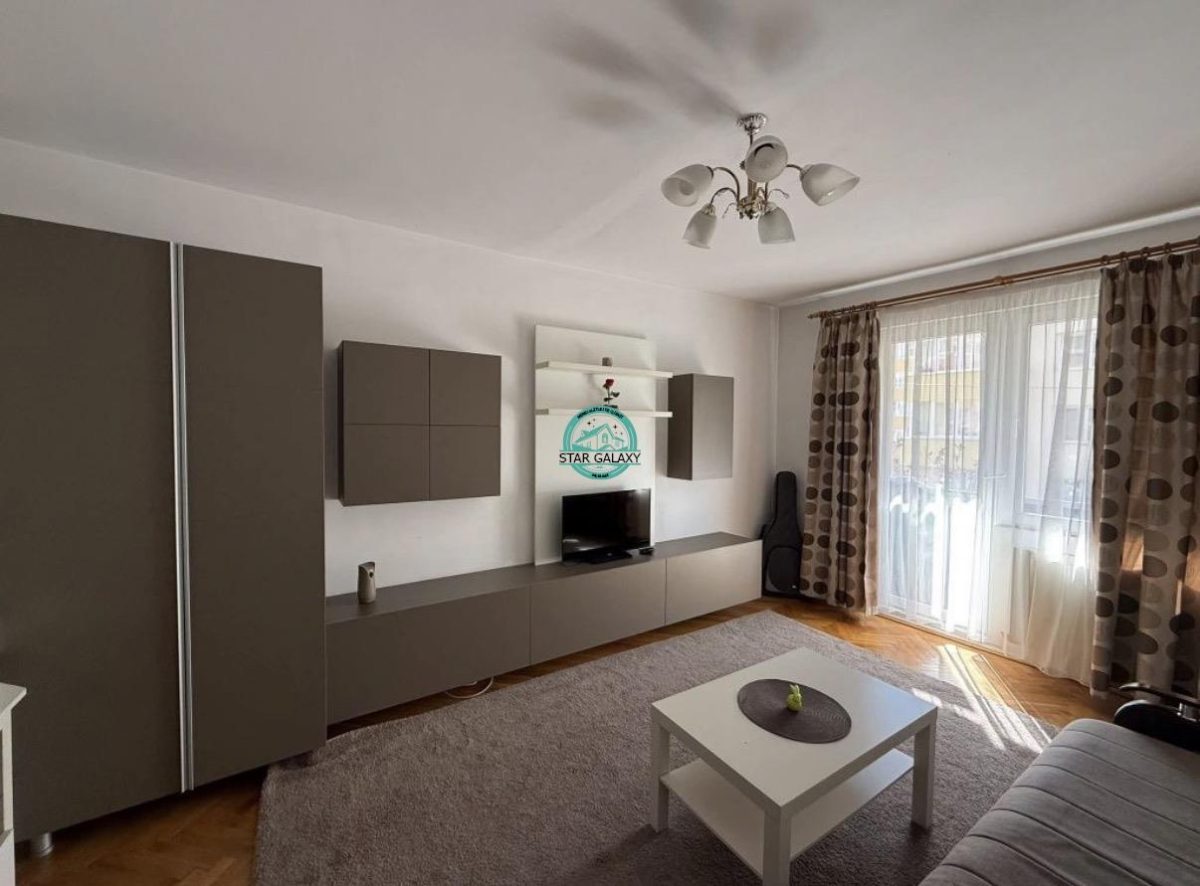 Apartament cu 2 camere, decomandat, etaj 1, in 7 Noiembrie - 