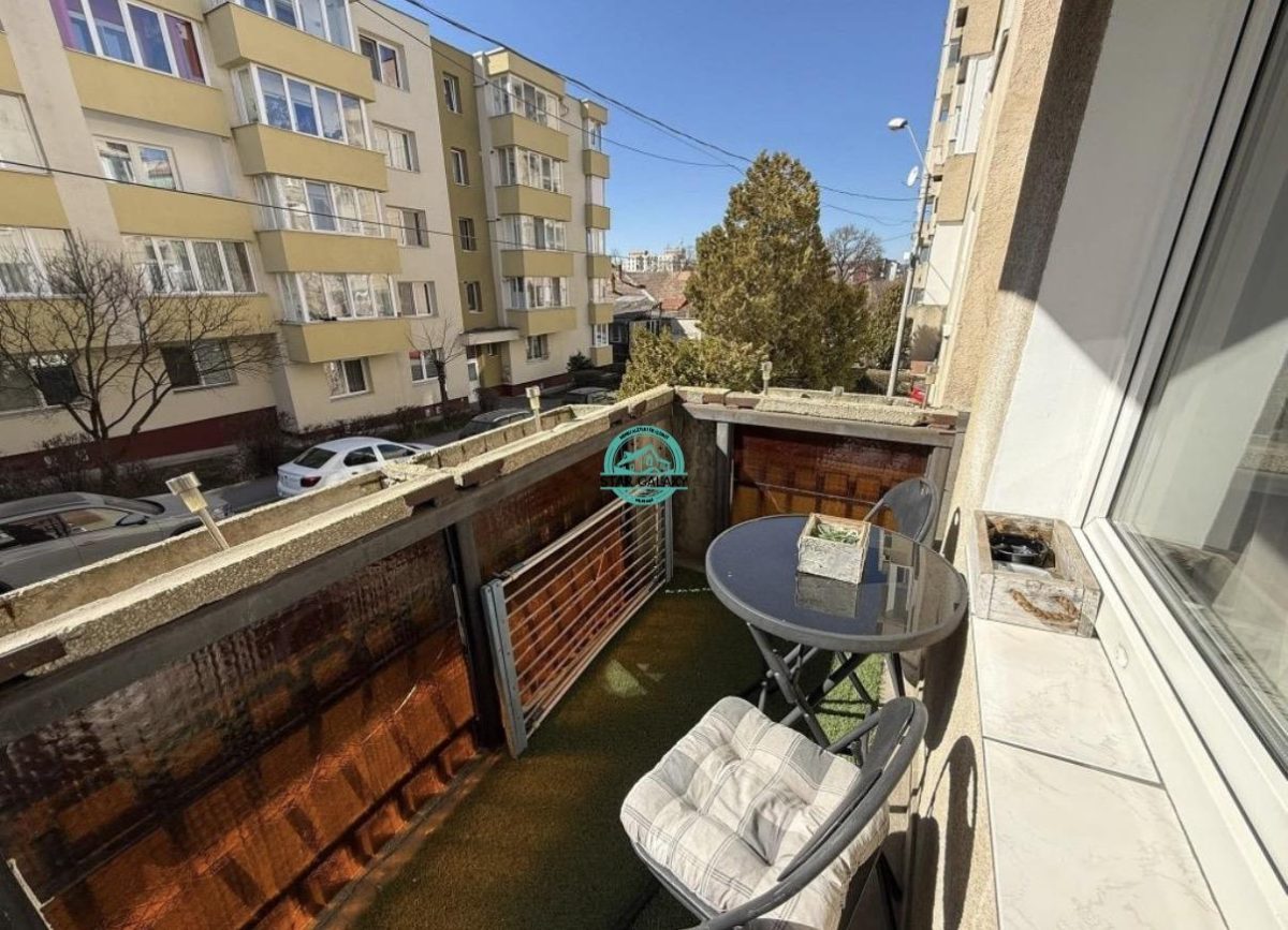 Apartament cu 2 camere, decomandat, etaj 1, in 7 Noiembrie - foto 7