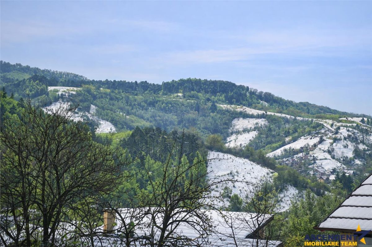Un colt de liniste la poalele Tampei, Schei -  Casuta singura in curte, Brasov - foto 6