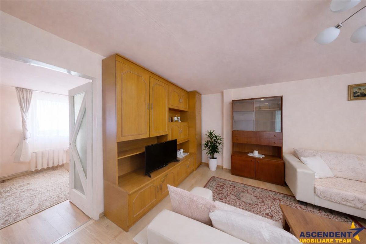 Un colt de liniste la poalele Tampei, Schei -  Casuta singura in curte, Brasov - foto 9