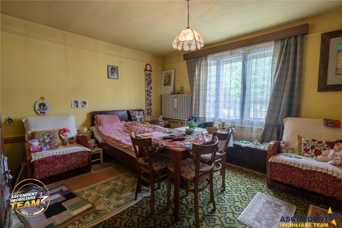 Casa traditionala, cu teren pretios de 534 mp, Targu Secuiesc - foto 11