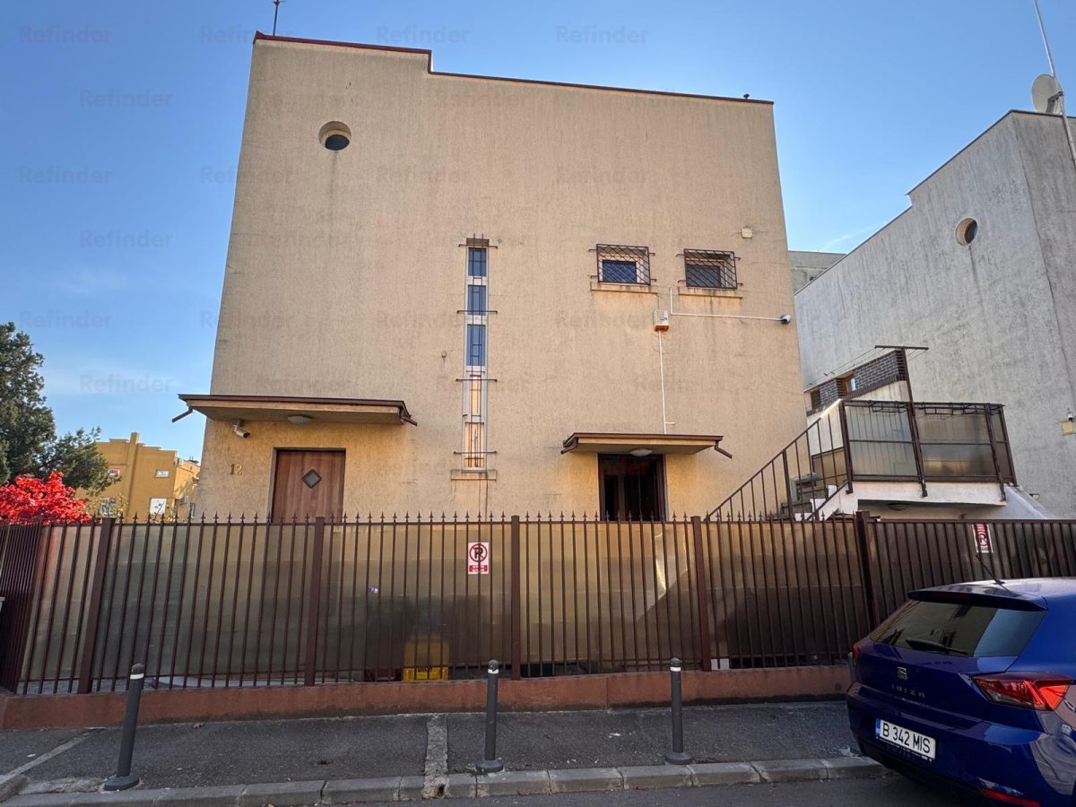 Vanzare vila Vatra Luminoasa - Victor Manu | - 