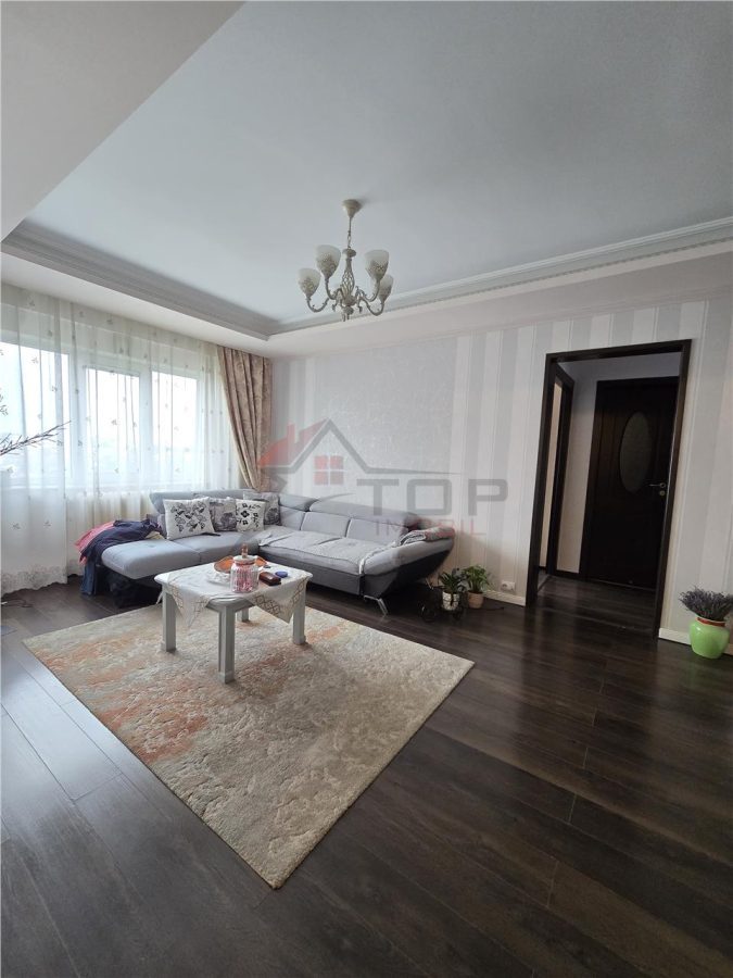 Mircea cel Batran - 3 camere decomandat 72mp, etaj intermediar - 