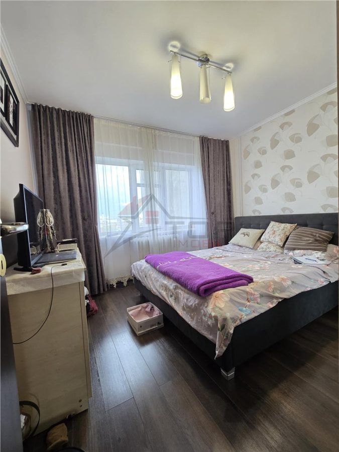 Mircea cel Batran - 3 camere decomandat 72mp, etaj intermediar - foto 3