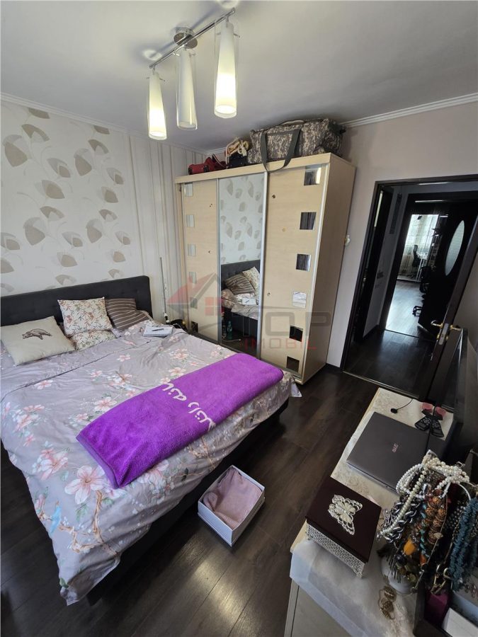 Mircea cel Batran - 3 camere decomandat 72mp, etaj intermediar - foto 4