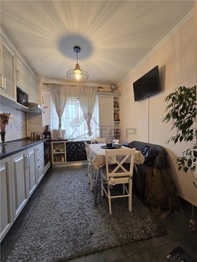 Mircea cel Batran - 3 camere decomandat 72mp, etaj intermediar - foto 6