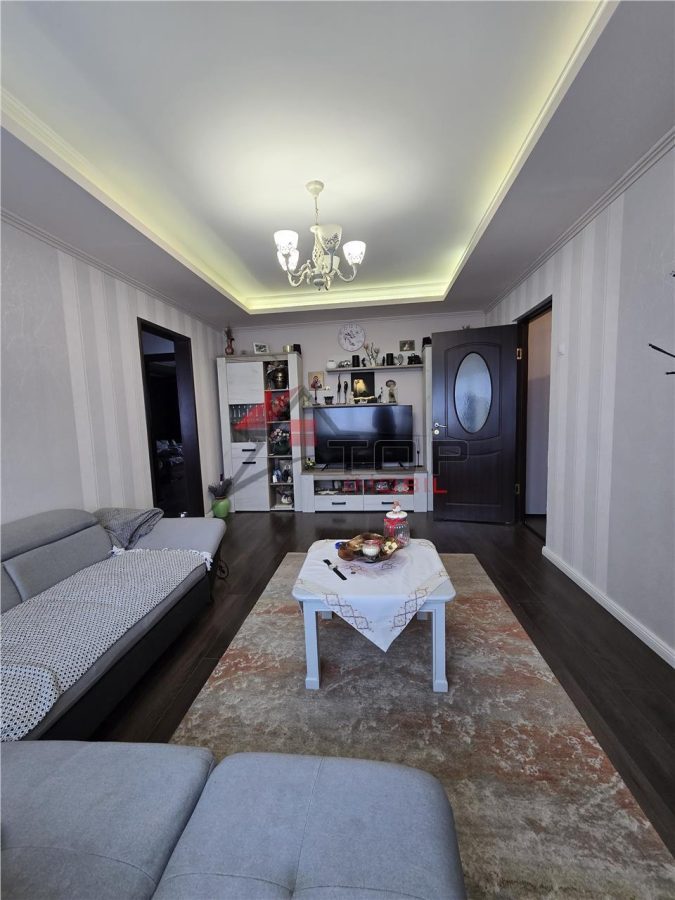 Mircea cel Batran - 3 camere decomandat 72mp, etaj intermediar - foto 2