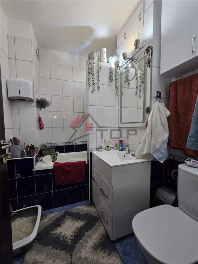 Mircea cel Batran - 3 camere decomandat 72mp, etaj intermediar - foto 8