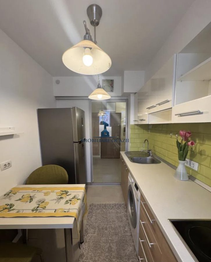 Inchiriere Apartament 3 Camere Decomandat Bd.Alexandru Obregia - foto 3