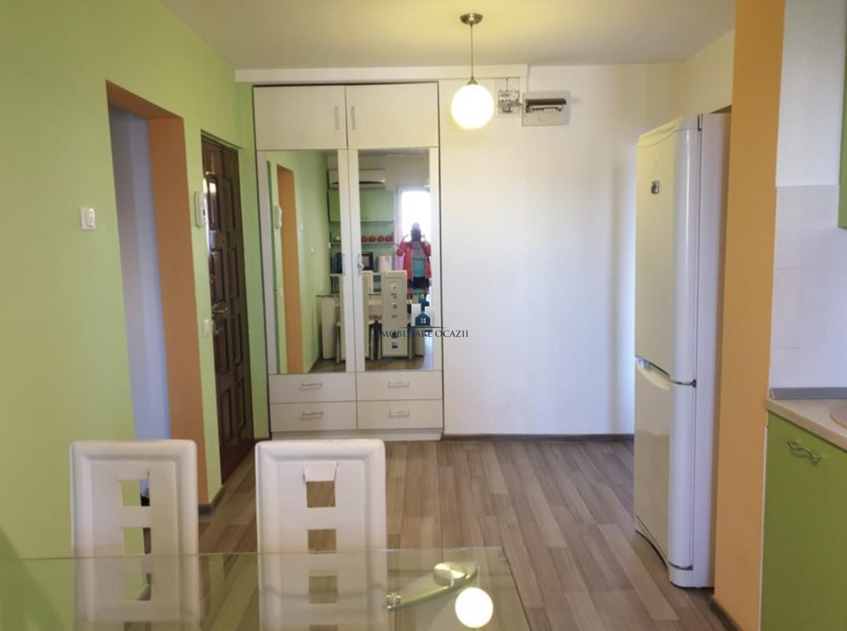Inchiriere Apartament 3 Camere Semidecomandat Luica-Izvorul Oltului - foto 12