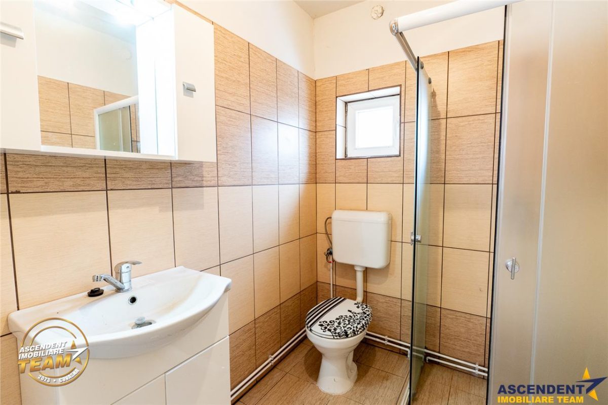 Accesibilitate si farmecul unei case cu garaj, locatie de referinta, Central, Targu Secuiesc - foto 6