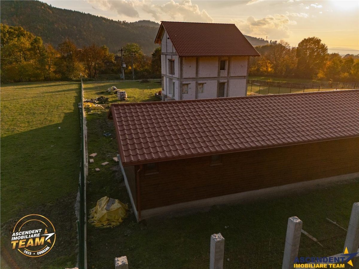 FILM! Vila intr-un peisaj mirific, cu 2.900mp teren, Covasna - foto 14