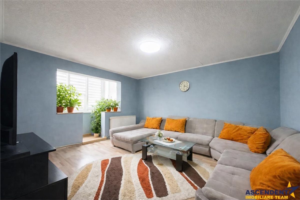 LIVE! Camin decomandat,4 camere,2 bai, conditii apreciabile,Ciucului,Sfantu Gheorghe - foto 2