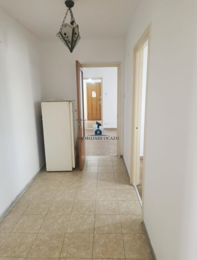 Inchiriere Apartament 4 Camere Semidecomandat Aparatorii Patriei-Moldovita - foto 7