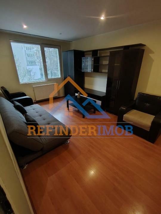 Apartament de vanzare cu 3 camere, zona Titan Auchan - 