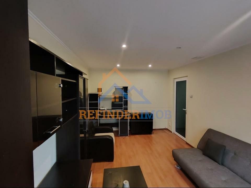 Apartament de vanzare cu 3 camere, zona Titan Auchan - foto 2