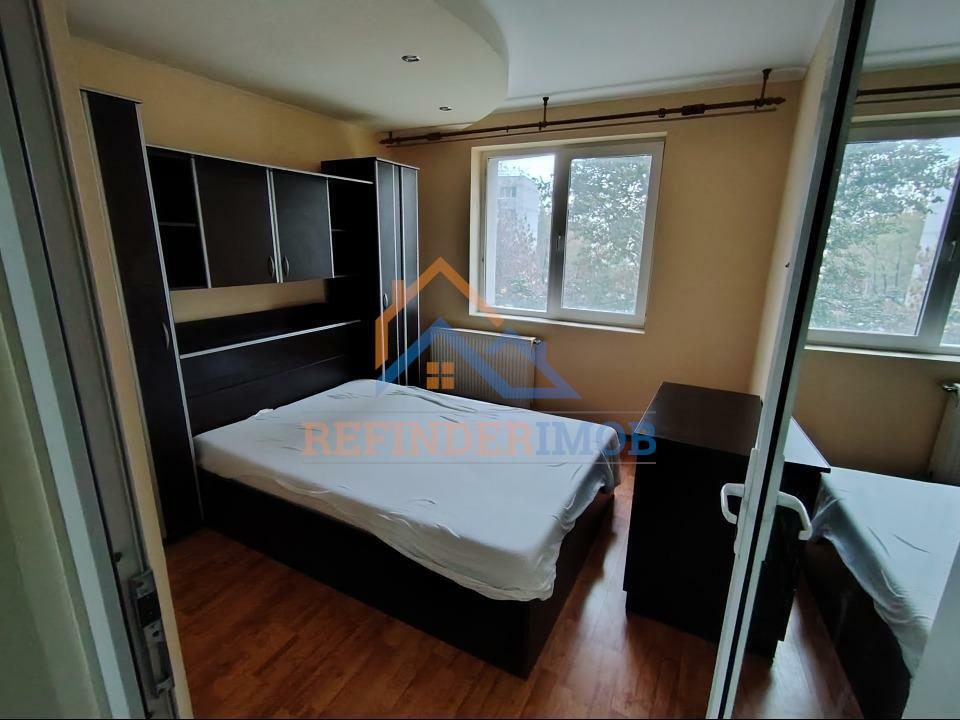 Apartament de vanzare cu 3 camere, zona Titan Auchan - foto 3