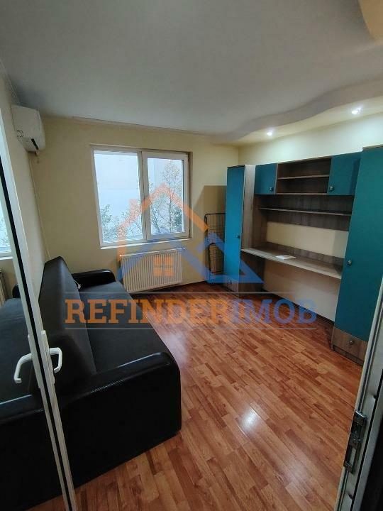 Apartament de vanzare cu 3 camere, zona Titan Auchan - foto 4