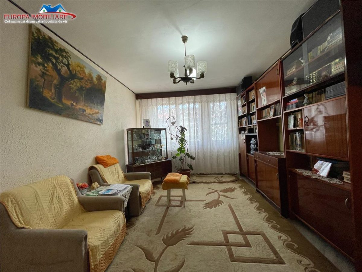 Apartament cu 2 camere de vanzare zona BIG Tulcea - 