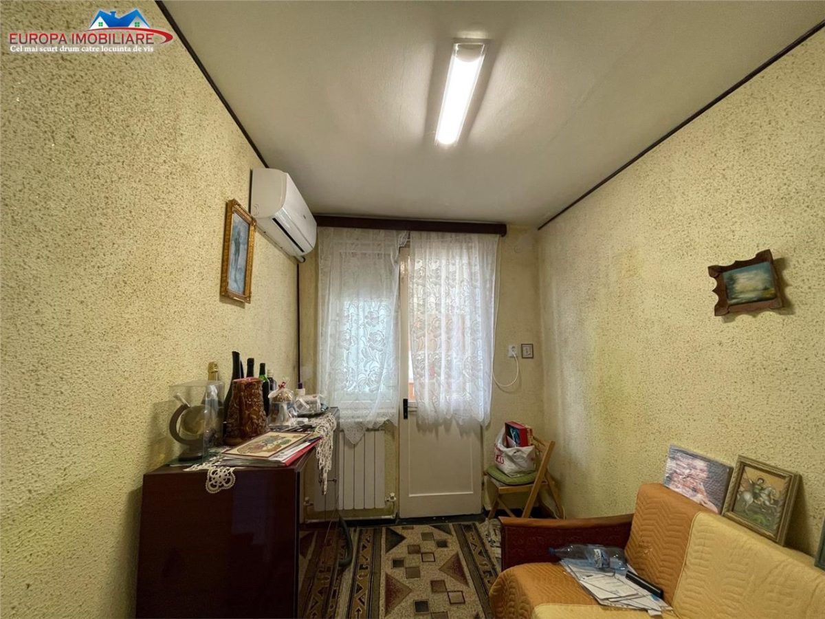 Apartament cu 2 camere de vanzare zona BIG Tulcea - foto 3