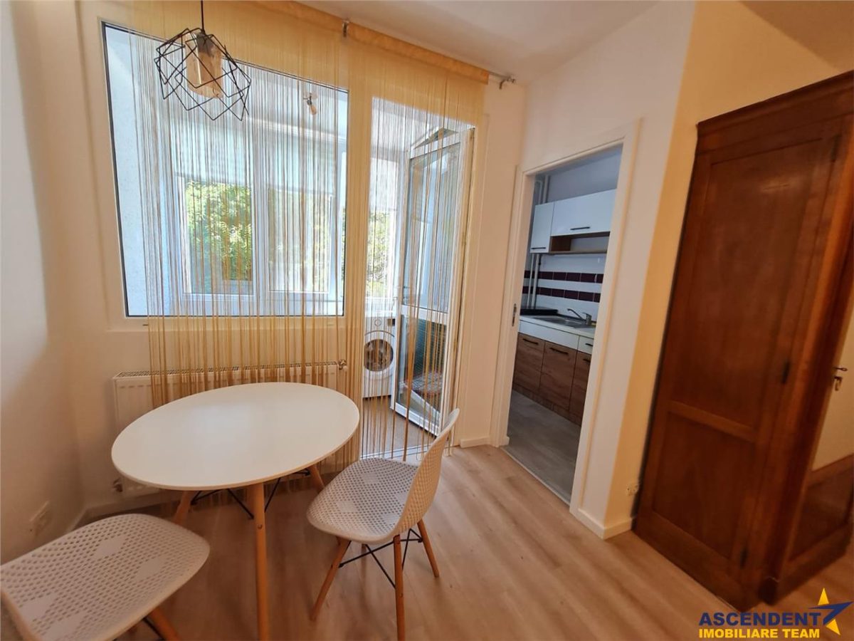 Garsoniera Renovata, Piata Dacia, Bulevardul Victoriei, Brasov - foto 13