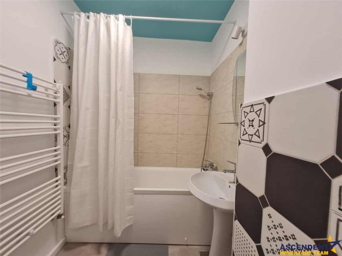 Garsoniera Renovata, Piata Dacia, Bulevardul Victoriei, Brasov - foto 23