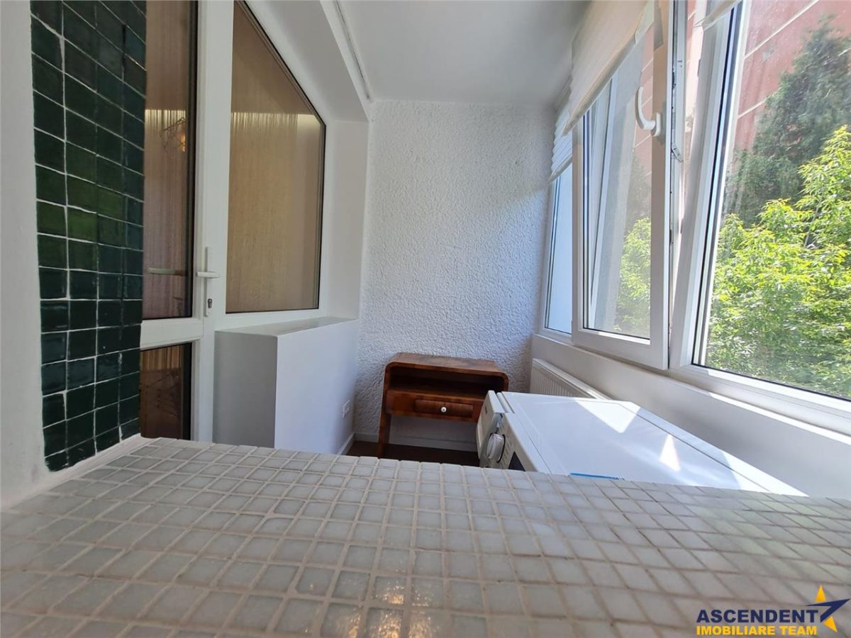 Garsoniera Renovata, Piata Dacia, Bulevardul Victoriei, Brasov - foto 5