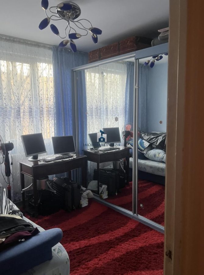 Vanzare Apartament 3 Camere Semidecomandat Berceni-Izvorul Crisului - foto 3