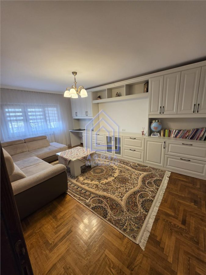 Apartament cu 3 camere - complet mobilat si utilat - 