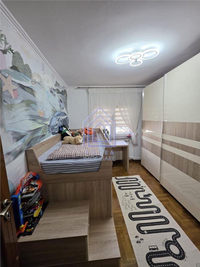 Apartament cu 3 camere - complet mobilat si utilat - foto 9