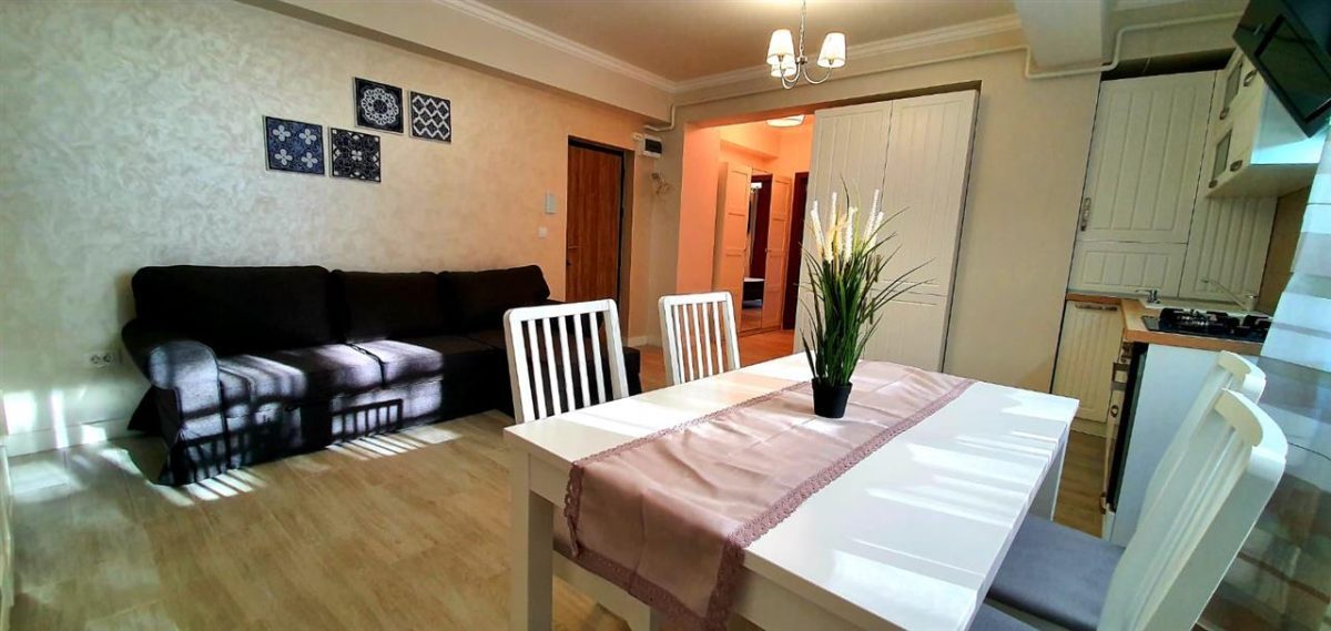 Apartament 2 camere, parcare inclusă â€“  Zona Tătărași- Cris Estate - 