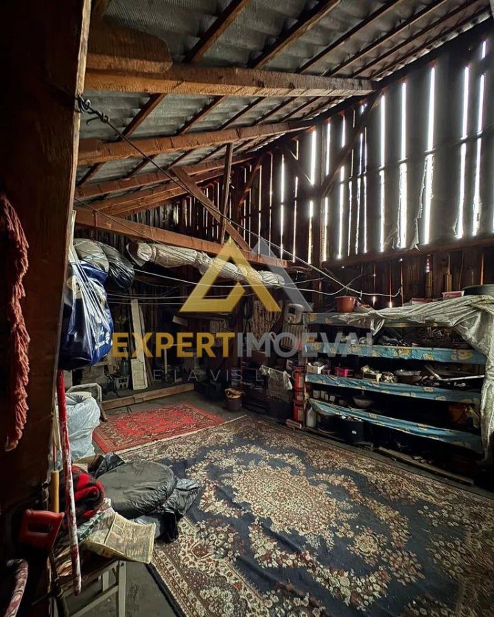 Apartament 3 camere B-dul Traian 67 mp  Garaj si mansarda  etaj 4/4 - foto 11