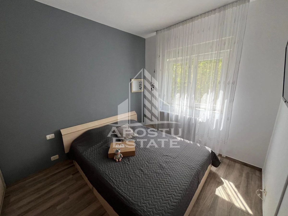Apartament de vanzare,decomandat,2 camere + parcare, Aradului,Tmisoara - foto 2