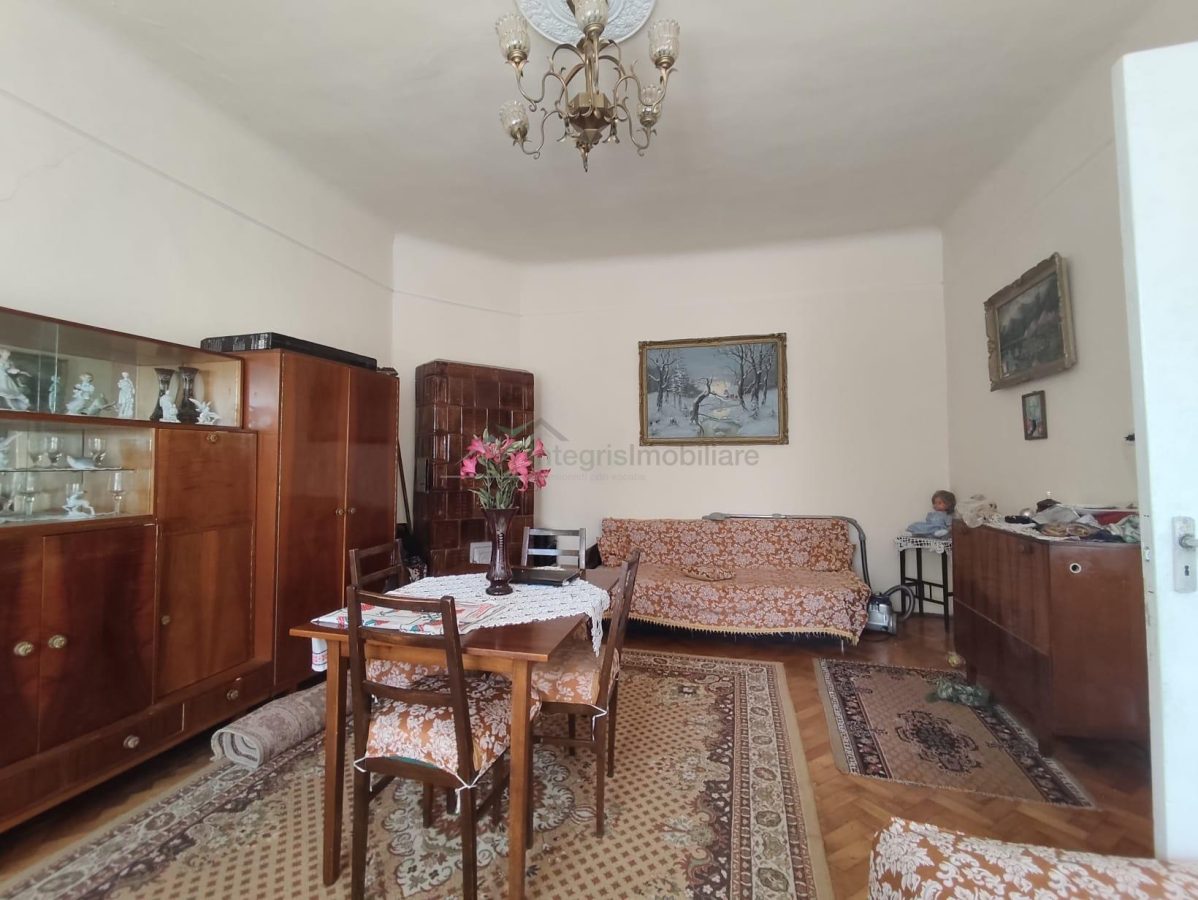 Casa 2 camere, zona centrala, strada Nicolae Jiga - foto 8