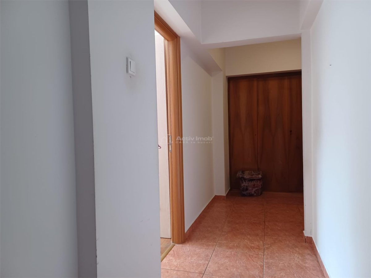 Vânzare Apartament 3 camere - Piață Victoriei / Sfinții Voievozi - foto 15