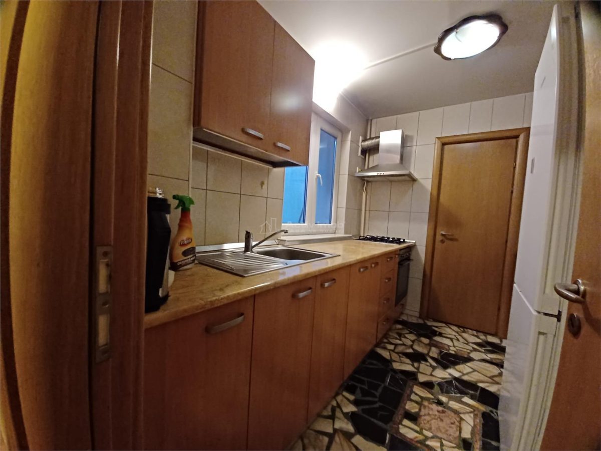 Vânzare Apartament 3 camere - Piață Victoriei / Sfinții Voievozi - foto 6