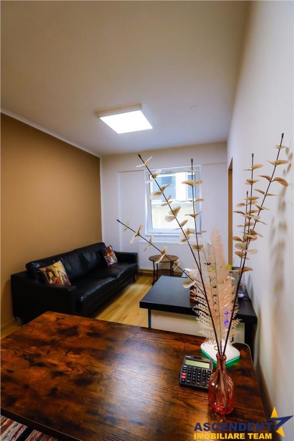 3D! Spatiu, acces propriu:birouri,cabinet, contabilitate,servicii,Central,Brasov - 