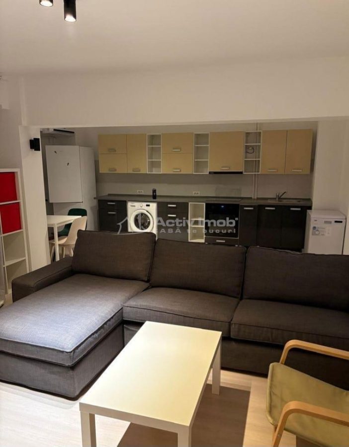 3 camere decomandat - Parc Tineretului/ Metrou Tineretului - 