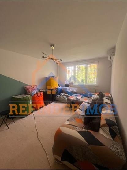 Apartament de vanzare cu 2 camere, zona Titan - Metrou 1 Decembrie 1918 - 