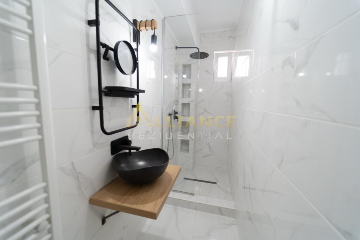 Metrou Berceni-Apartament cu 2 Camere+Curte 200 MP - foto 4