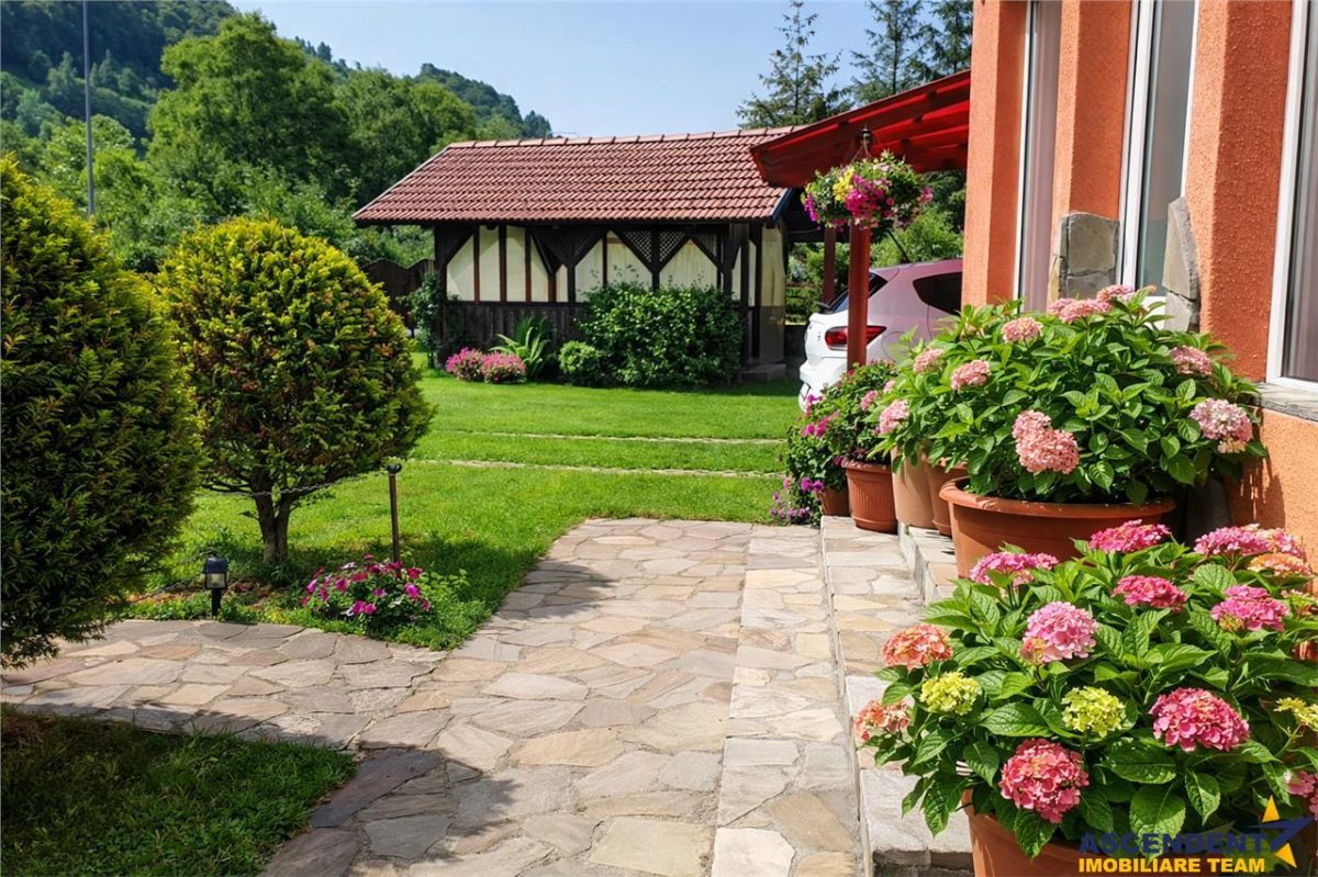 Tu 3D! Resedinta/ Pensiune, apreciabil areal, Moieciu, Bran, Brasov - foto 18