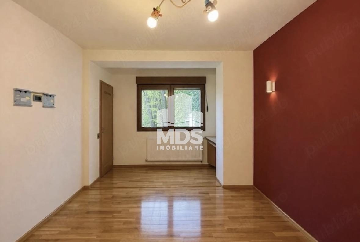 Etaj 1 cu 2 bai si garaj inclus, linga Medicina - foto 4