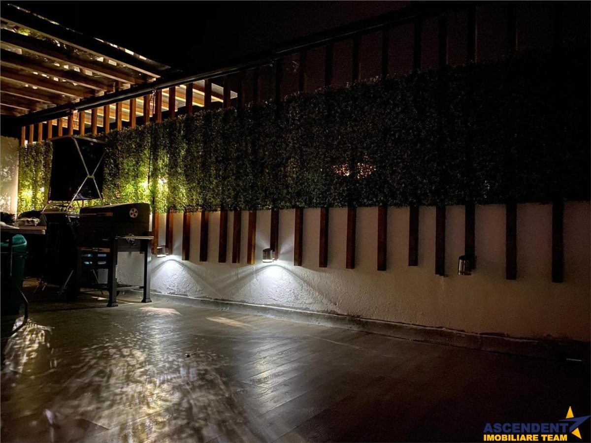 Proprietate cu terase, in ambientul Centrului Istoric .- . Piata Sfatului, Brasov, - foto 3