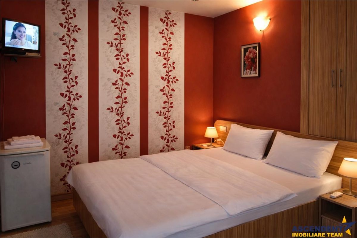 Proprietate cu terase, in ambientul Centrului Istoric .- . Piata Sfatului, Brasov, - foto 4